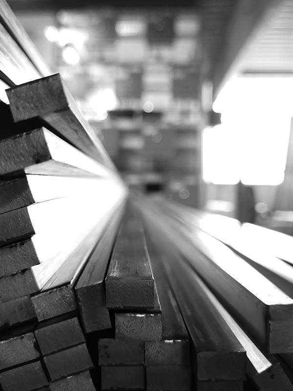 Blankstahl-Zuschnitte für Verbindungselemente – Crummenerl GmbH